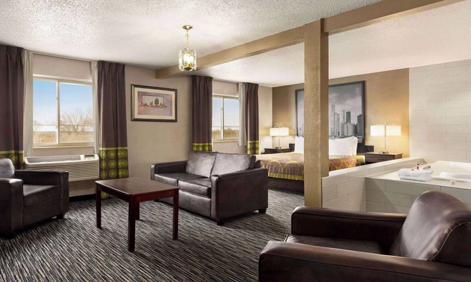 Joliet Hotel | Super 8 by Wyndham Joliet I-55 N/Chicago