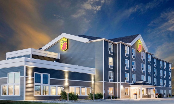 Kapuskasing Hotel | Super 8 by Wyndham Kapuskasing