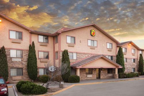 Kingman Hotel | Super 8 by Wyndham Kingman