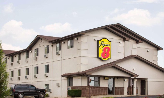 Lexington Hotel | Super 8 by Wyndham Lexington VA