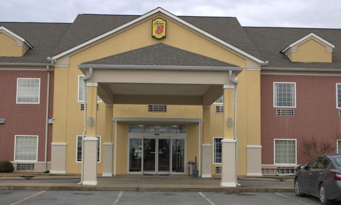 Rainsville Hotel | Super 8 by Wyndham Rainsville