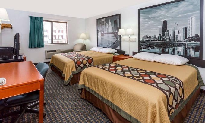 Rock Falls Hotel | Super 8 by Wyndham Rock Falls Sterling Area