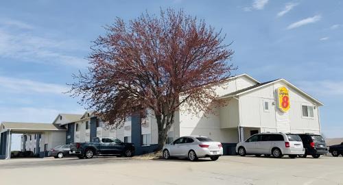 Smithville Hotel | Super 8 by Wyndham Smithville Kansas City