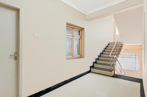 Kakinada Hotel | Super Collection O Bhanugudi Junction Kakinada Formerly Stay Inn Luxury