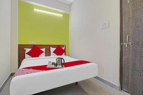 Hyderabad Hotel | Super Collection O Elite Stay Near Habsiguda Metro Station