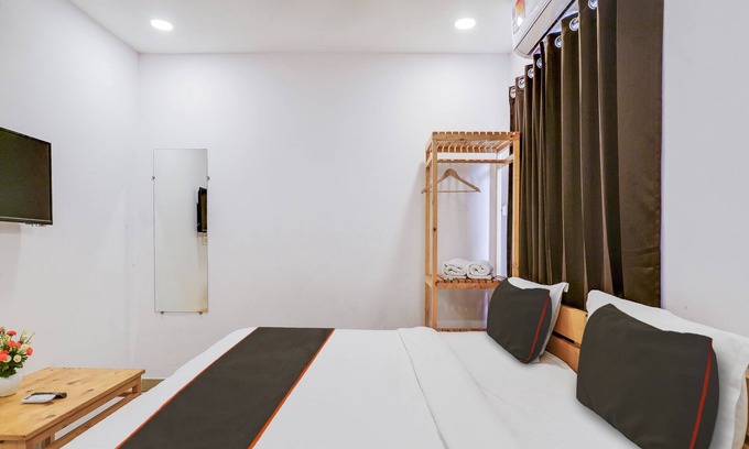 Kukatpally Housing Board Colony Hotel | Super Collection O Hotel Green Majestic