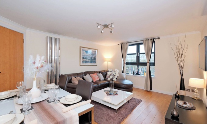 Central Aberdeen Apartment | Super Cosy and Relaxing Apartment for business and leisure in Aberdeen, Scotland