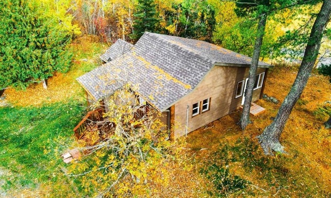 Sioux Narrows Nestor Falls Cottage | Super Cozy Cabin with Beautiful woodwork