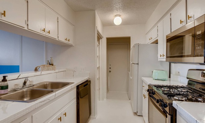 Franklin Park House | Super Cute Austin Hideaway - Minutes to Downtown