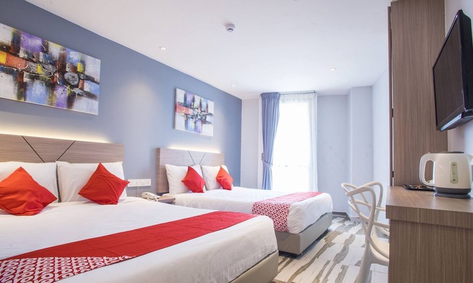 The Strand Hotel | Super OYO 1126 Gs Hotels