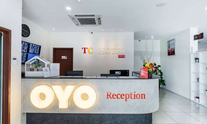 The Strand Hotel | Super OYO 326 Tc Hotel