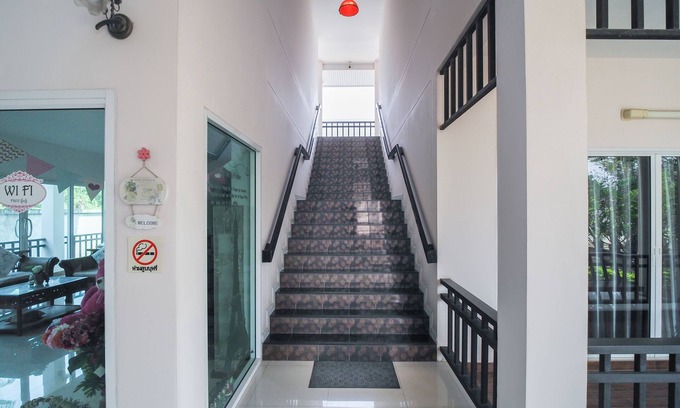 Nong Khang Khok Hotel | Super OYO 662 Malee Bunga Hotel