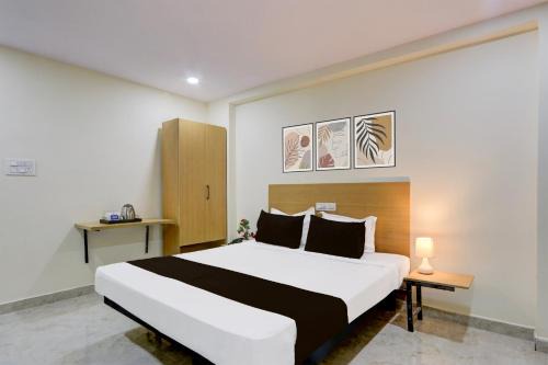 Kukatpally Housing Board Colony Hotel | Super Townhouse Kukatpally formerly SV Royal
