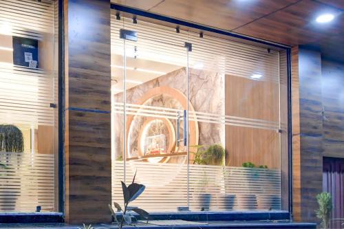 Madanpur Hotel | Super Townhouse OAK Bulbuli Neer