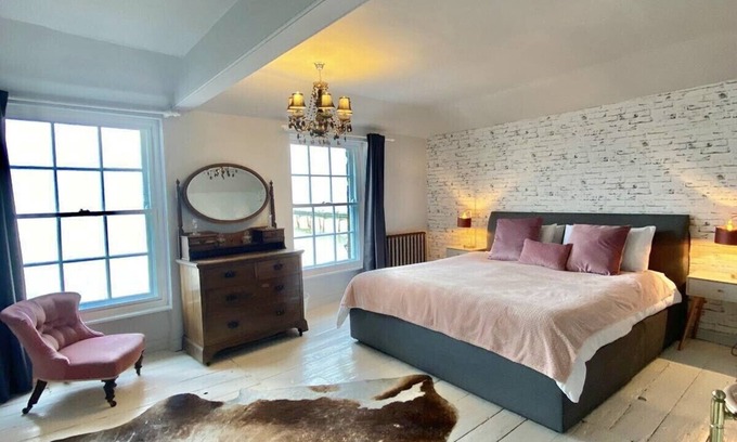 Deal Apartment | Superb Apartment with fantastic Sea Views
