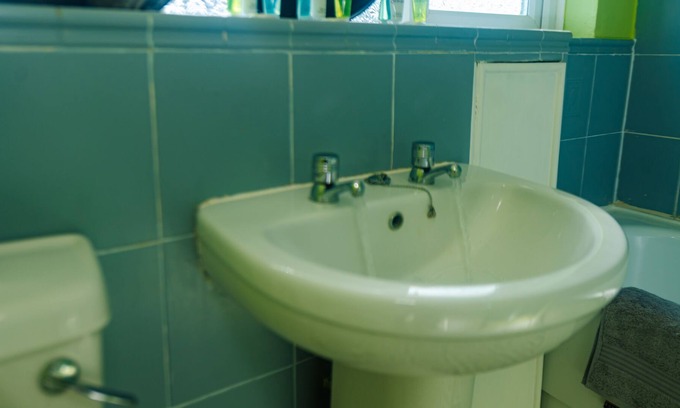 Patchway House | Superb Dwelling! Fast Wifi, Parking, Patchway