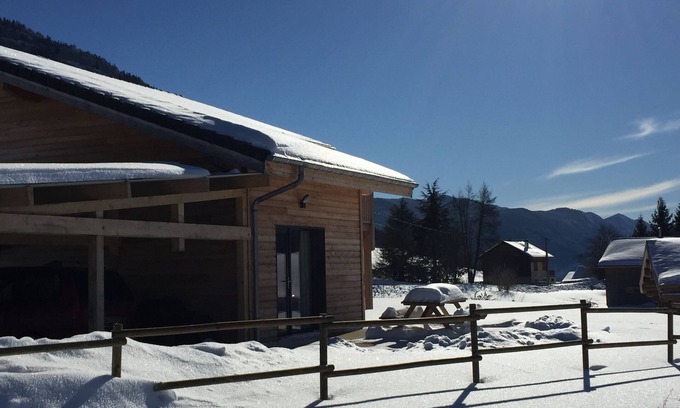 Saint-Julien-en-Vercors Apartment | Superb new apartment in the heart of the Vercors with lovely terrace