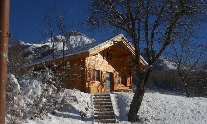 Saint-Michel-de-Chaillol Ski Chalet | Superb solid wood chalet near the slopes and the park