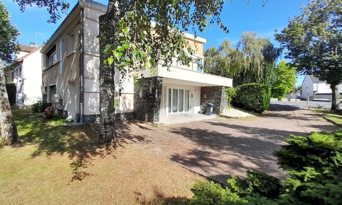 Chateauroux Ski Chalet | Superb house 3 bedrooms-air conditioning-garden