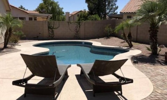 Monarch House | Superb location ! Excellent Weather! What are you waiting for?