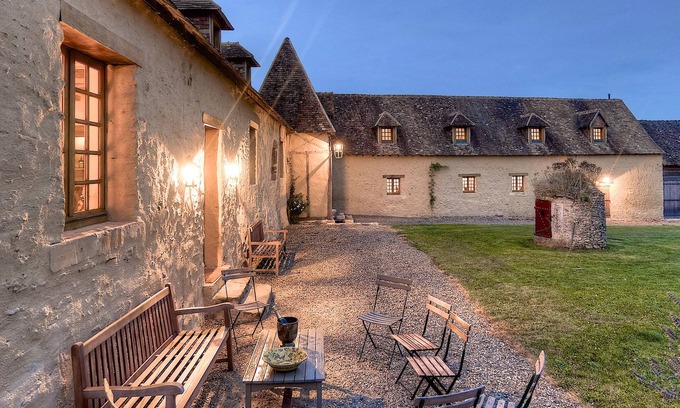 Savigne-lʼEveque House | Superb manor house in the countryside, close to town, VIP accommodation