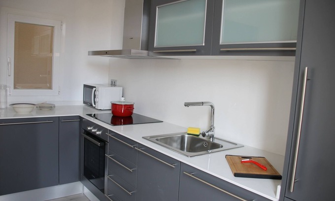 Figueres Condo | Supercentric and bright, near the Dalí museum, shops and restaurants.