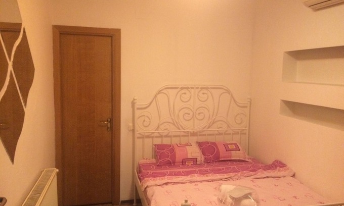 Bucharest Villa | SUPERIOR DOUBLE ROOM WITH PRIVATE BATHROOM - ROOM NR 5