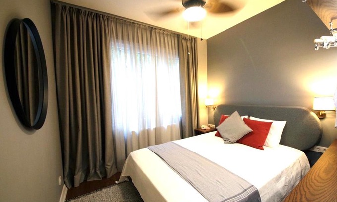 Gumussuyu Mahallesi Apartment | Superior refurbished flat in the heart of Istanbul