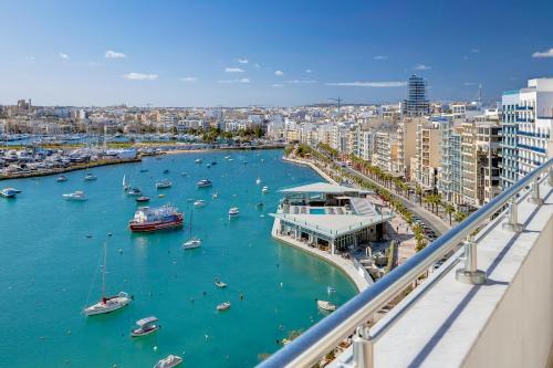 Sliema Apartment | Superlative Penthouse with Valletta and Harbour Views