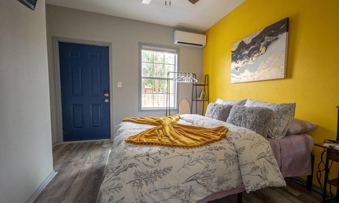 Greater East End Apartment | SuperValue Suite #1 @ East End Revitalized