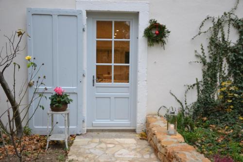 Provinces - Chavril Apartment | Sur la colline