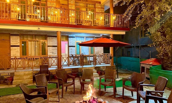 Old Manali Cottage | Suraj Cottage by The Himalayan Stories