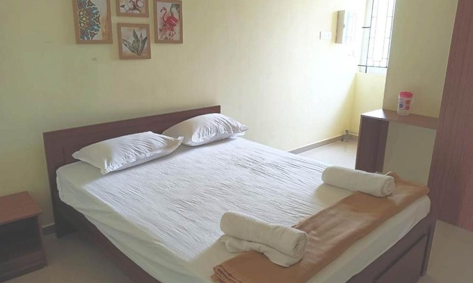 Tirupur Hotel | Surathi Enclave Standard Rooms