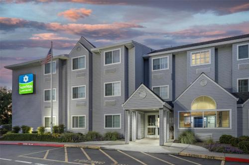 Sacramento Hotel | SureStay by Best Western Sacramento South Natomas