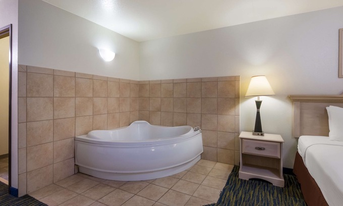 Falfurrias Hotel | SureStay Hotel by Best Western Falfurrias