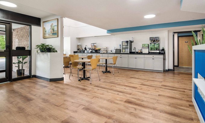 Lewiston Hotel | SureStay Hotel by Best Western Lewiston