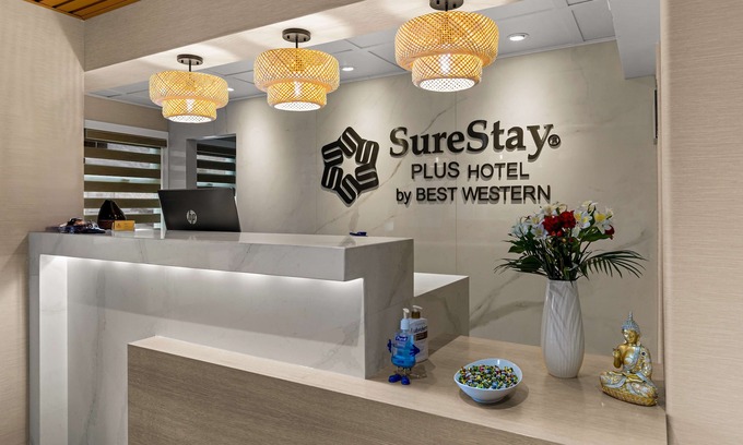 Brooks Hotel | SureStay Plus by Best Western Brooks