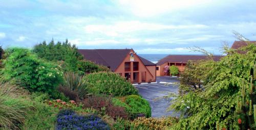 Gold Beach Resort | SureStay Plus Hotel by Best Western Gold Beach