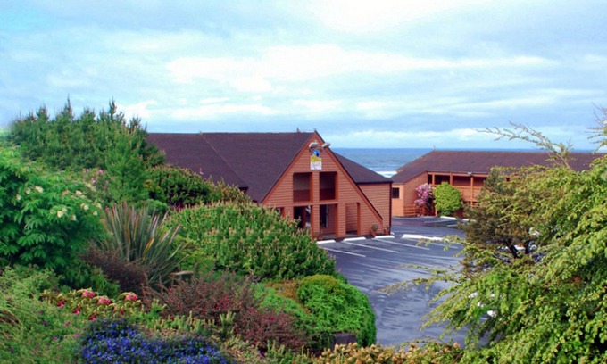 Gold Beach Hotel | SureStay Plus Hotel by Best Western Gold Beach