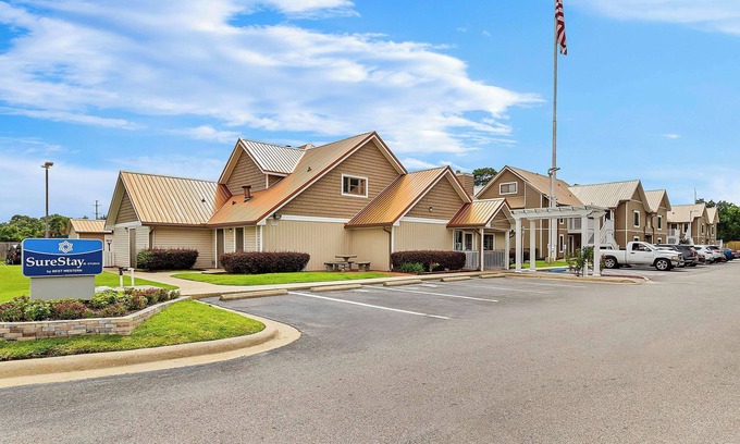 Ferry Pass Hotel | SureStay Studio by Best Western Pensacola