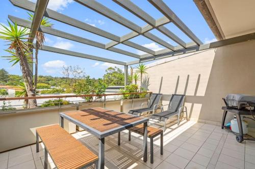 Avalon Beach Apartment | Surf at Avalon Beach and Laze on the Private Terrace