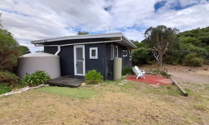 Venus Bay House | Surf Charm - beautiful holiday home is just a few minutes' walk to the beach
