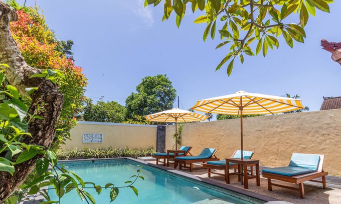 Pekutatan House | Surf Retreat Villa Sari Bali
