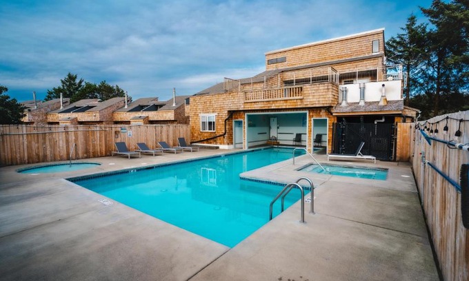 Ocean City Apartment | Surfcrest Resort