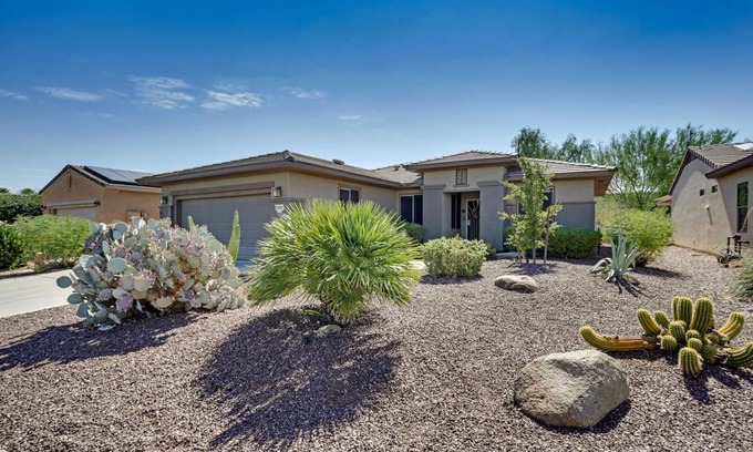 Surprise House | Surprise Home in Grand 3 Bdrm, 2 Bath in 55+ community, near Spring Training