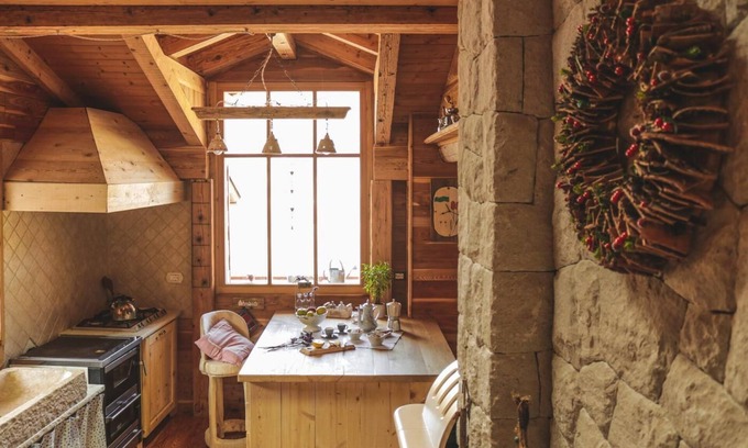 Frassilongo Cabin | Surrounded by greenery in the beautiful Enchanted Valley of the Mocheni Valley.