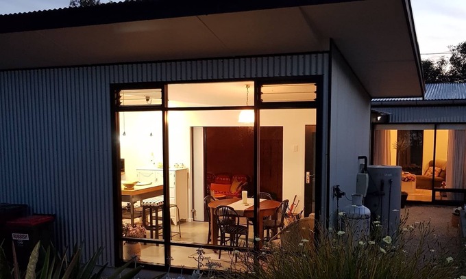 Port Lincoln House | Sustainable open plan living, pet friendly