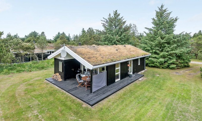 Rødhus House | "Svantepolk" - 1.1km from the sea by Interhome