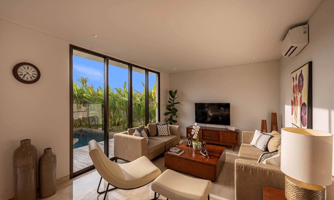 Ketewel Villa | Svarga 3 Bedrooms Brand New Stylish Villa With Private Pool & Private Study Room