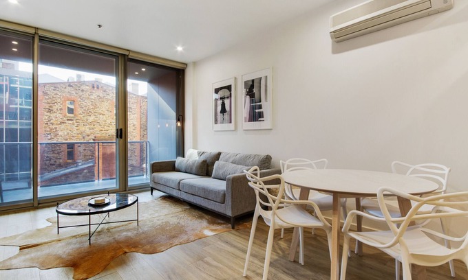 Adelaide Central Business District Apartment | Swainson on Bent - 2.25